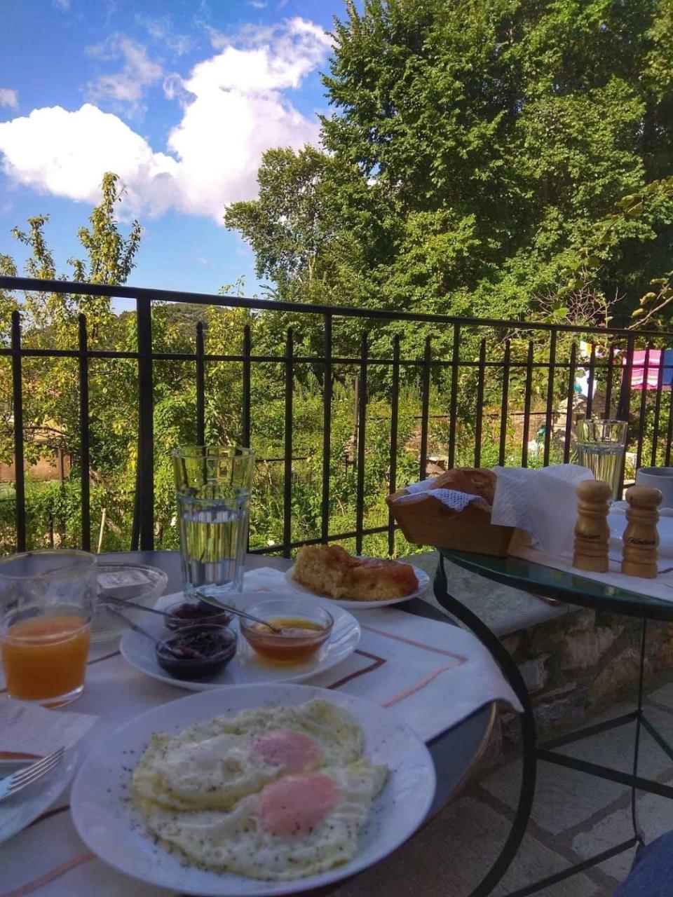 Sabouko Guest House Визица Экстерьер фото